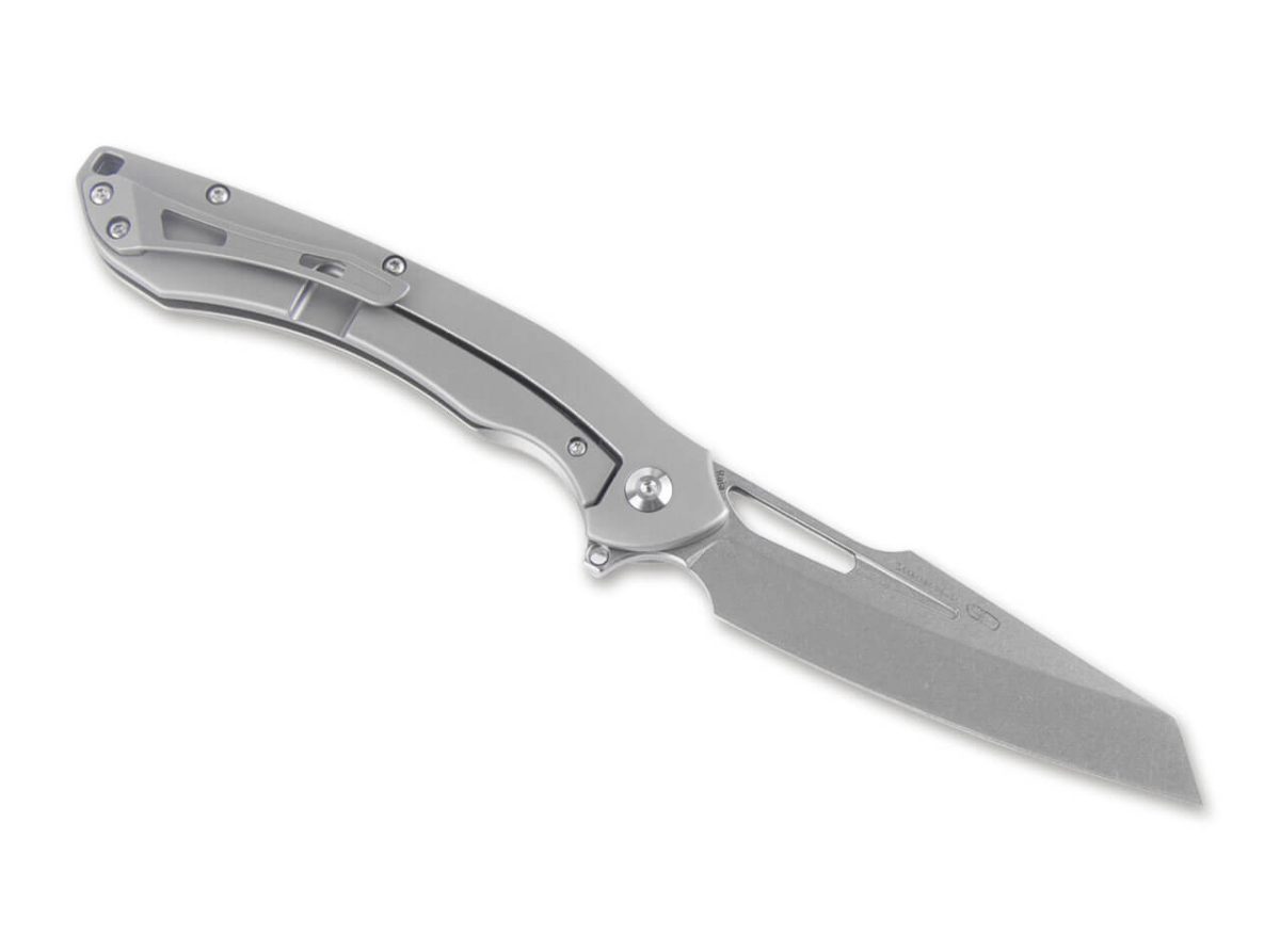 kizer-raja-01ki220_2